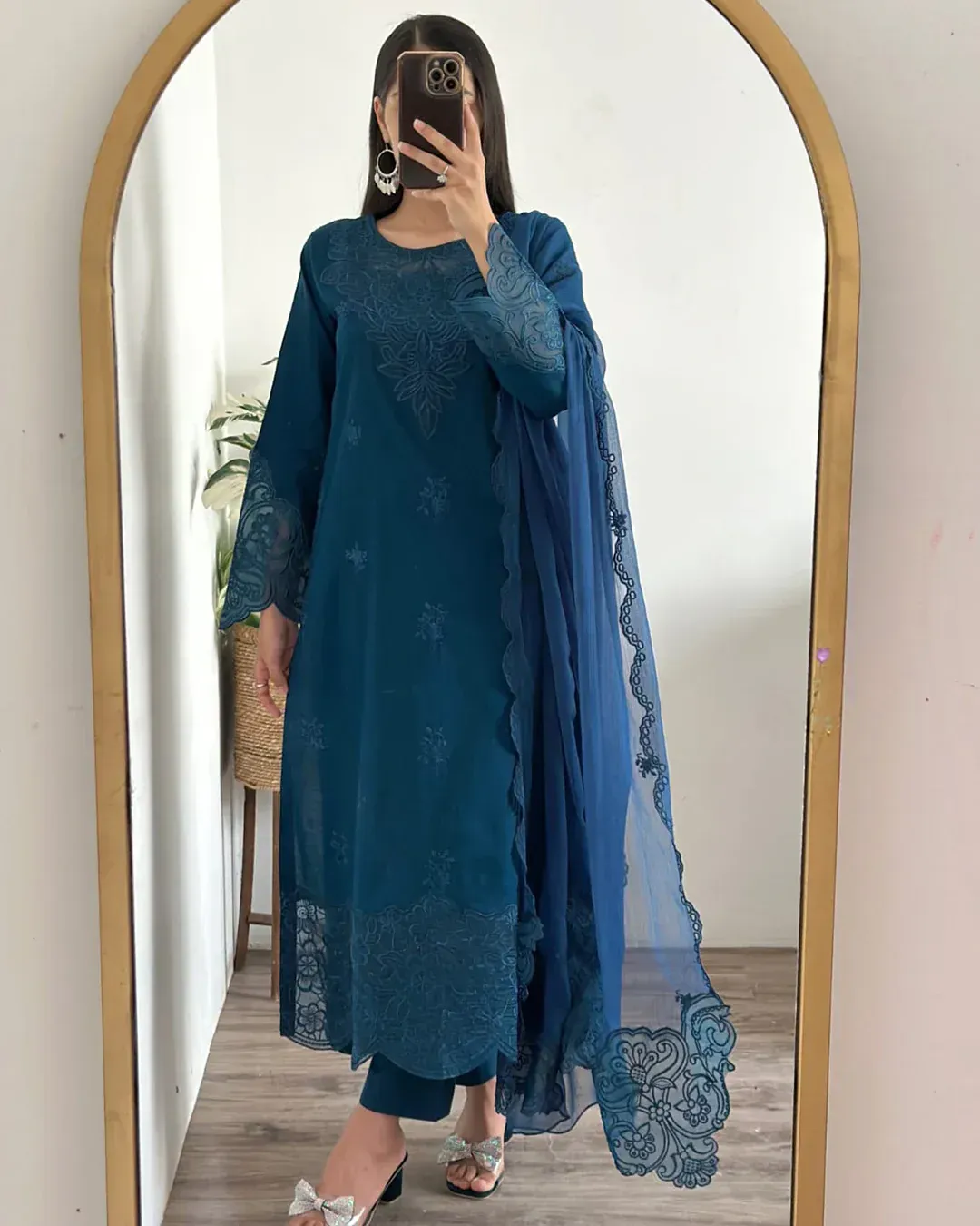 MZ2587200018SASK-media-1 Mystic Glaze Teal Blue Embroidered Lawn Cotton Dress 3 Pcs Suit